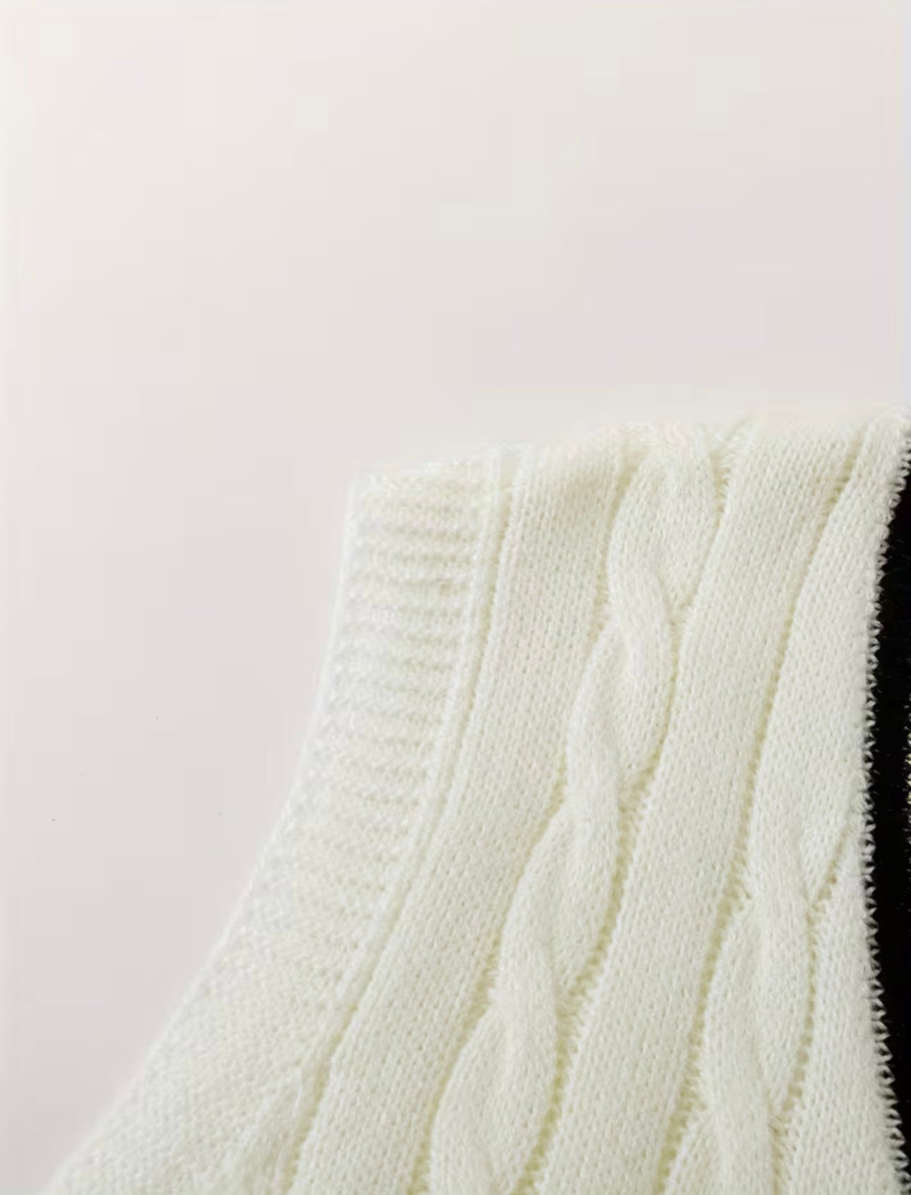 White V Neck Cable Knit Old Money English Style Sweater Vest